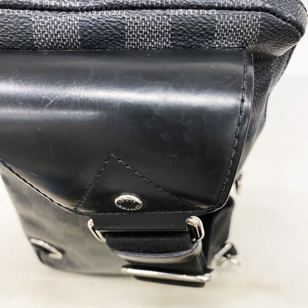 Louis Vuitton Belt Bag Damier Graphite Avenue Black Gray — view 8