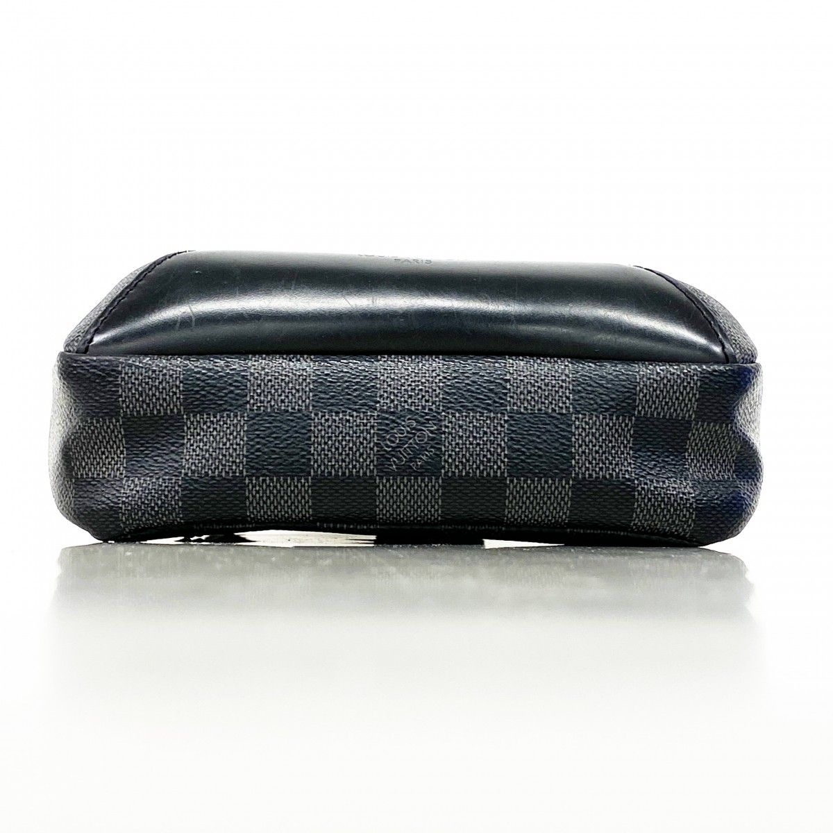 Louis Vuitton Belt Bag Damier Graphite Avenue Black Gray — view 3
