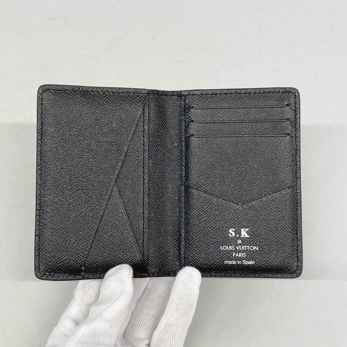 Louis Vuitton Card Case Taiga Organizer de Poche Noir — view 3