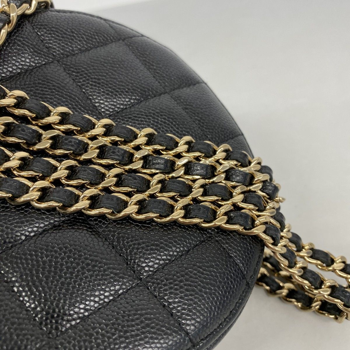 Chanel Shoulder Bag Quilted Caviar Leather Black Gold — view 9