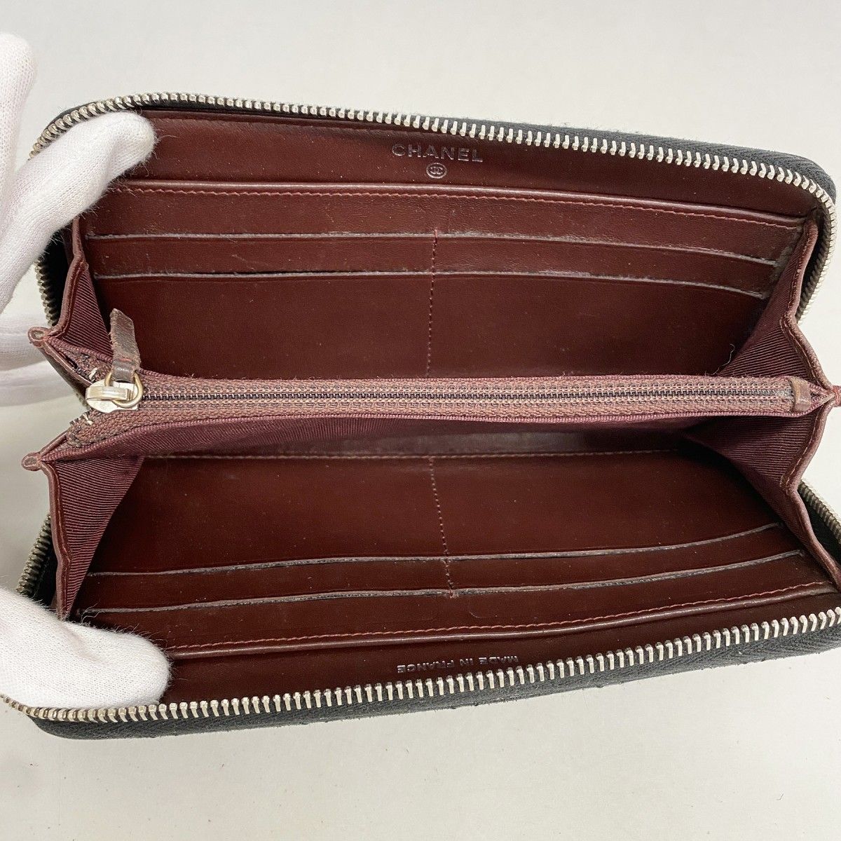Chanel Wallet Quilted Lambskin Black Silver — view 3