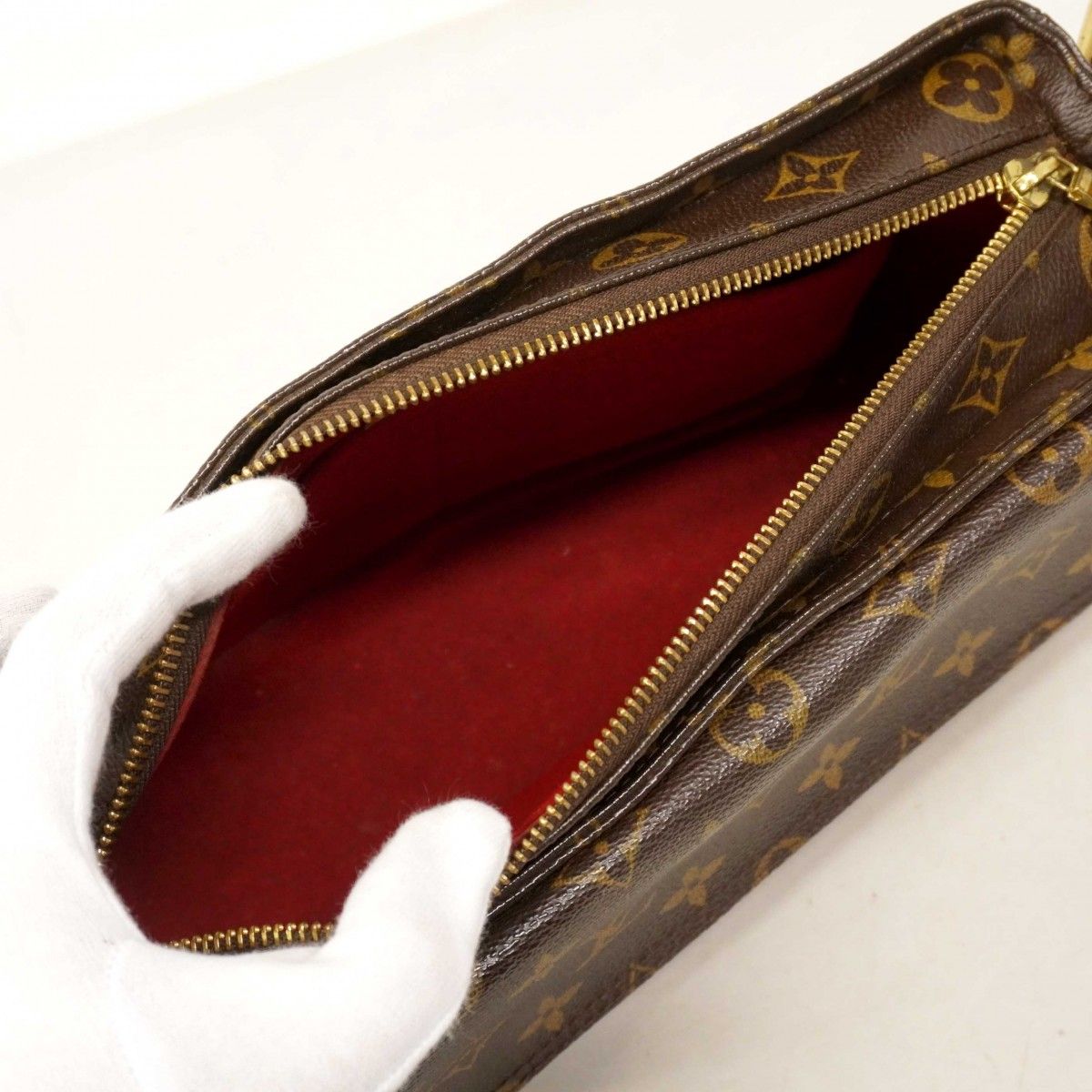 Louis Vuitton Shoulder Bag Monogram Viva Cite MM Brown — view 4