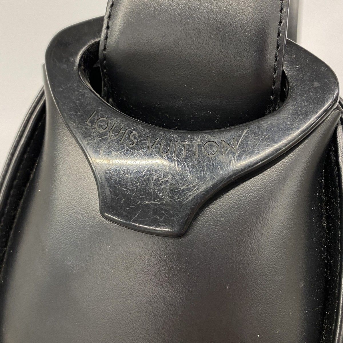 Louis Vuitton Shoulder Bag Epi Nocturne GM Noir — view 7