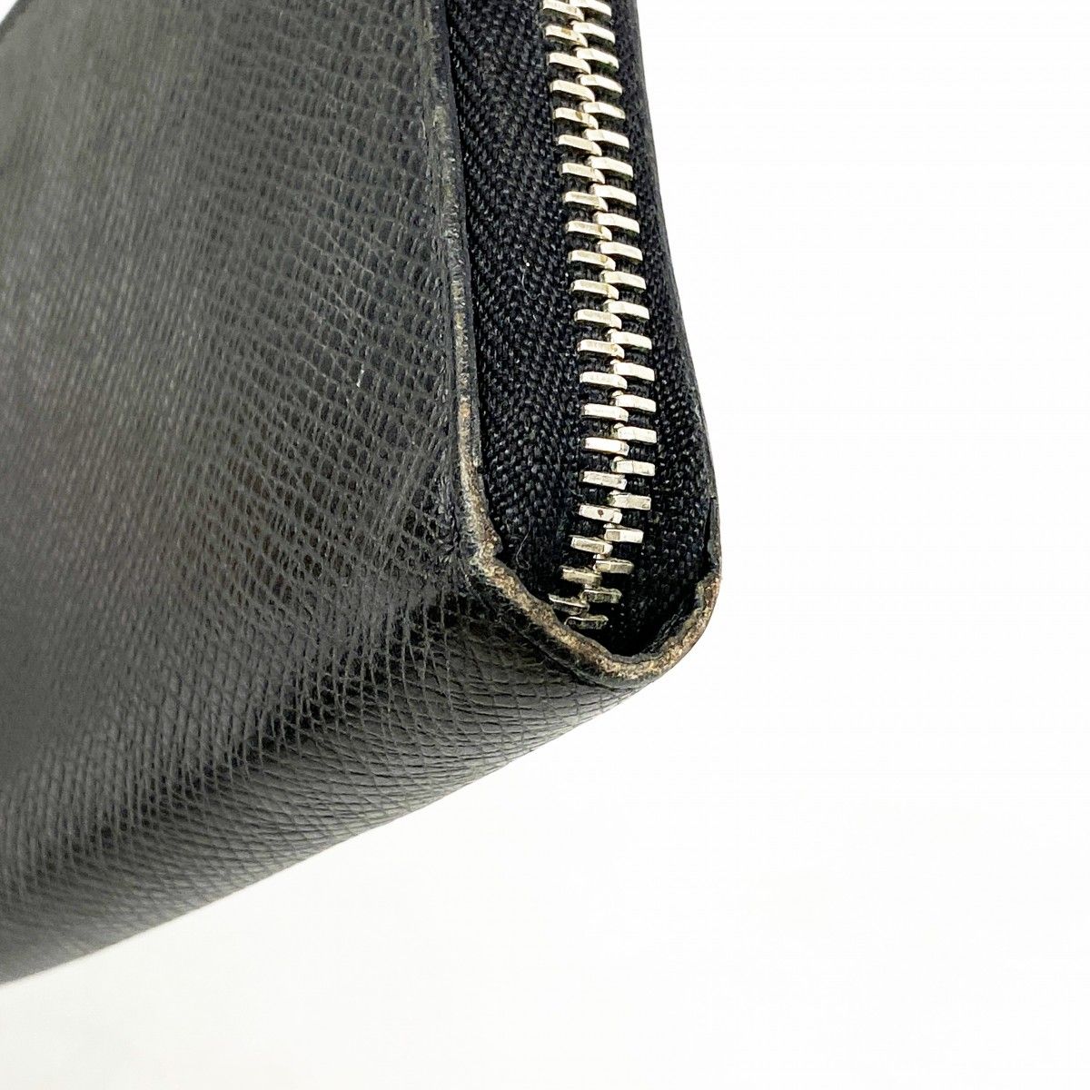Louis Vuitton Wallet Taiga Zippy Vertical Noir — view 5