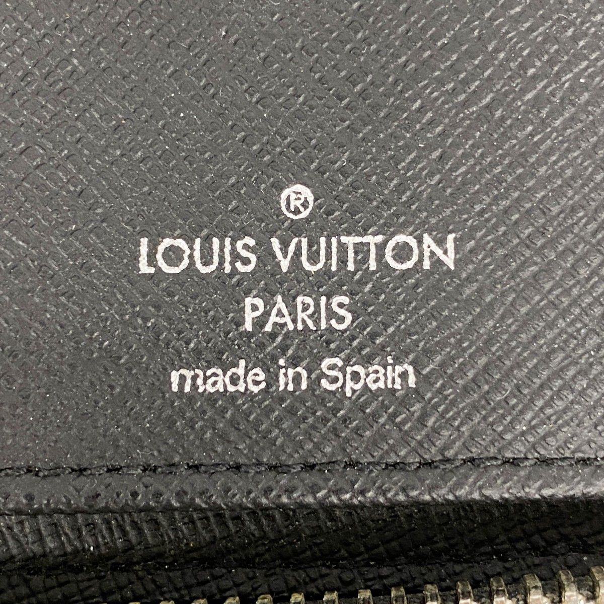 Louis Vuitton Wallet Taiga Zippy Vertical Noir — view 4