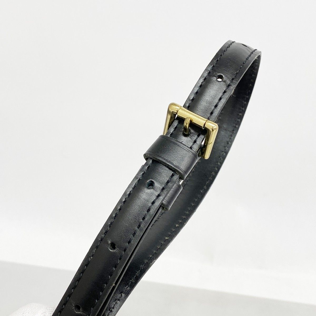 Louis Vuitton Shoulder Bag Epi Enghien Noir — view 8