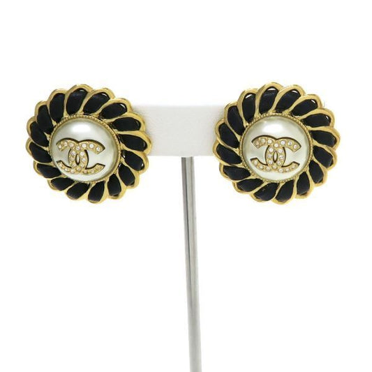 Chanel Earrings Gold