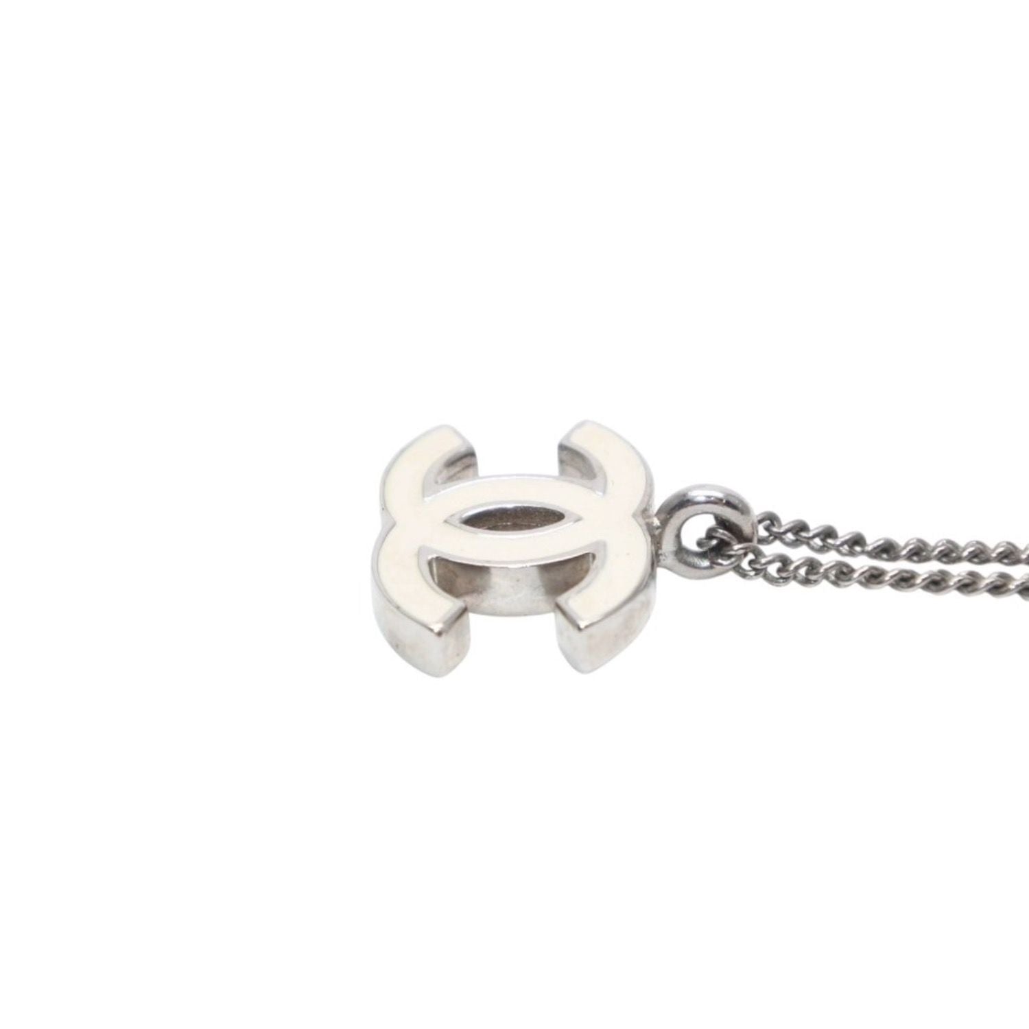 Chanel Necklace CC Logo Ivory 02c Silver — view 5