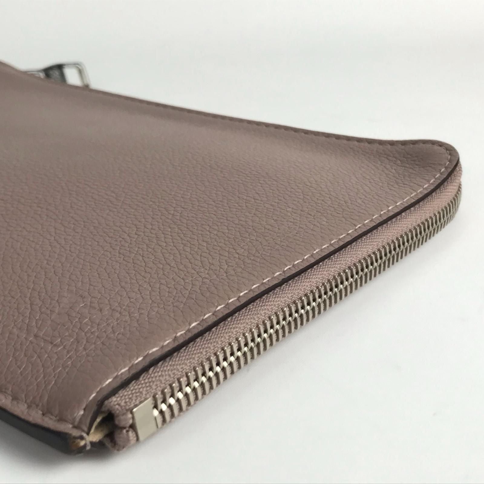 Louis Vuitton Clutch Pochette Jour PM Taurillon Tope with Cloth — view 5