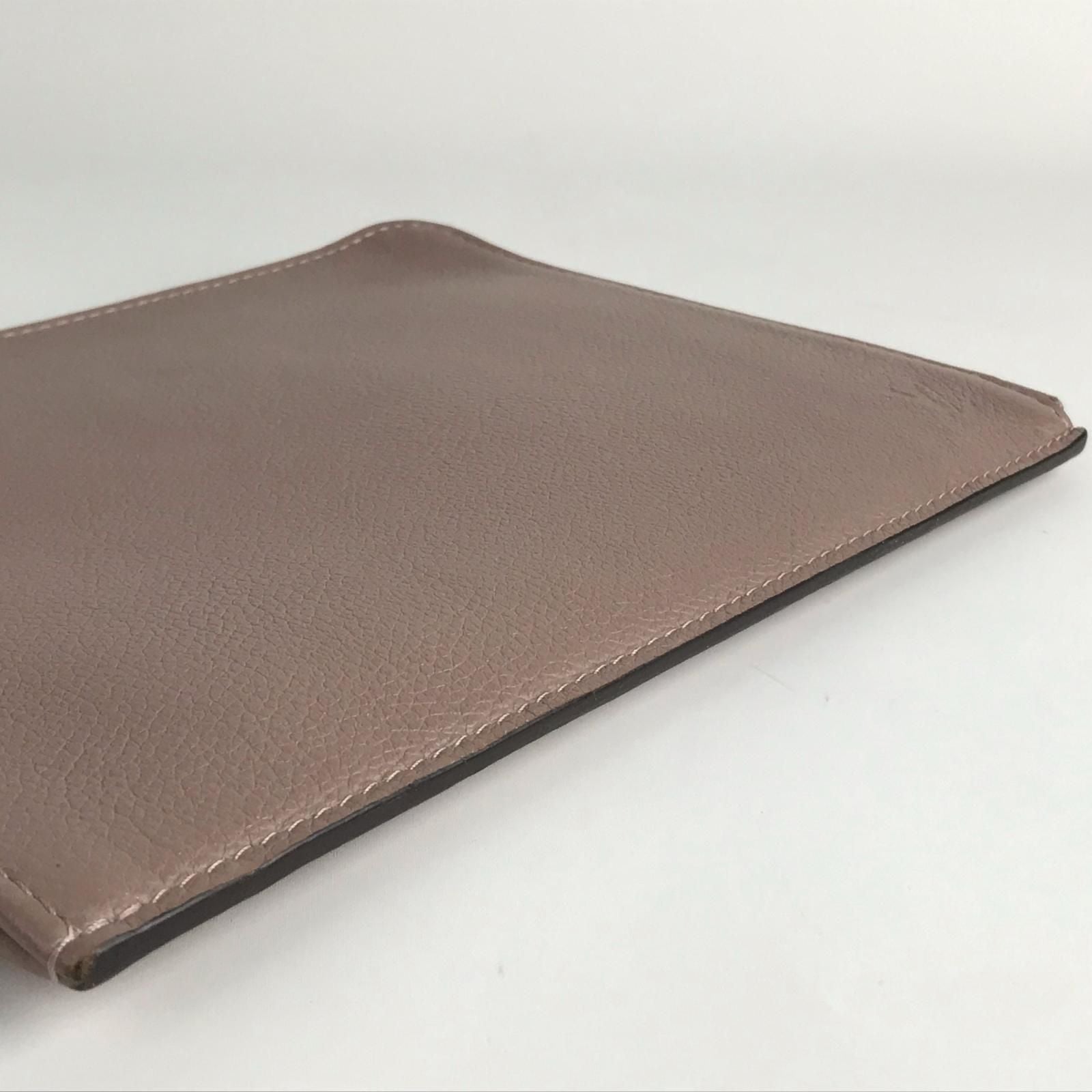 Louis Vuitton Clutch Pochette Jour PM Taurillon Tope with Cloth — view 6