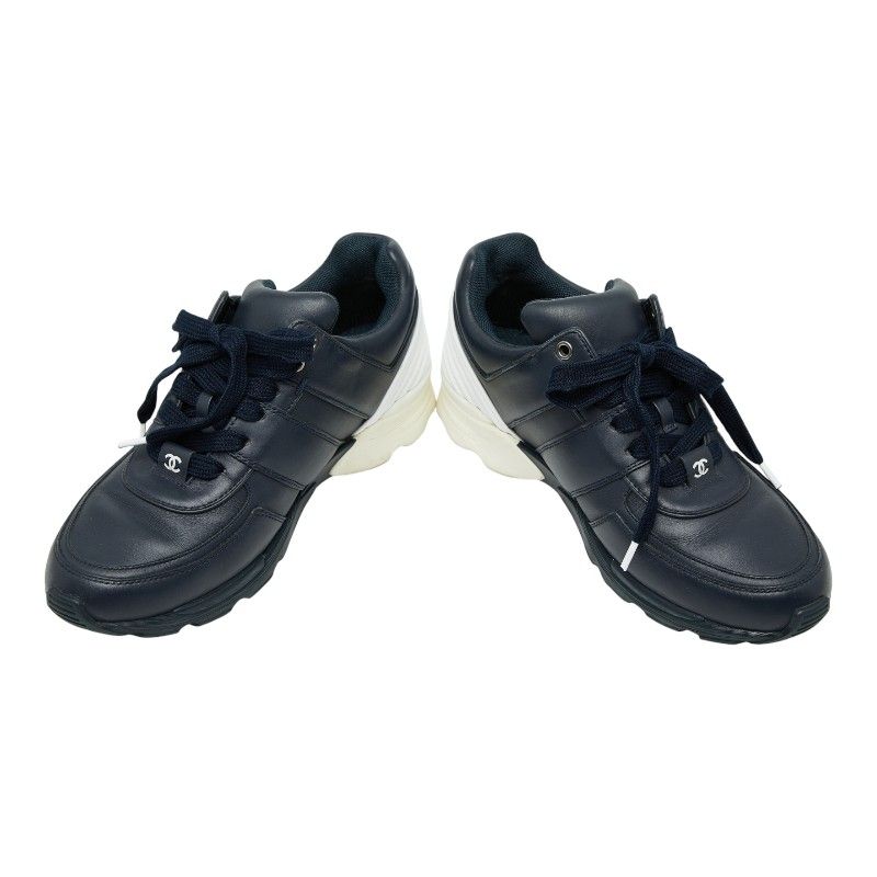 Chanel CC Logo Sneakers 37.5 Navy White Leather — view 3