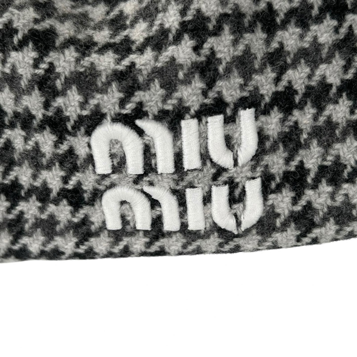 Miu Miu Wool Houndstooth Logo Embroidery Beret Gray Hat — view 7