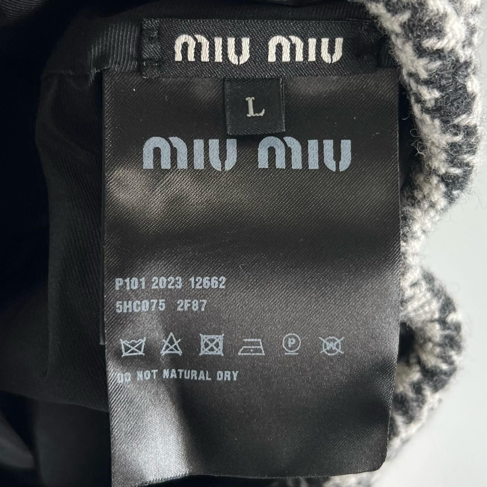 Miu Miu Wool Houndstooth Logo Embroidery Beret Gray Hat — view 8