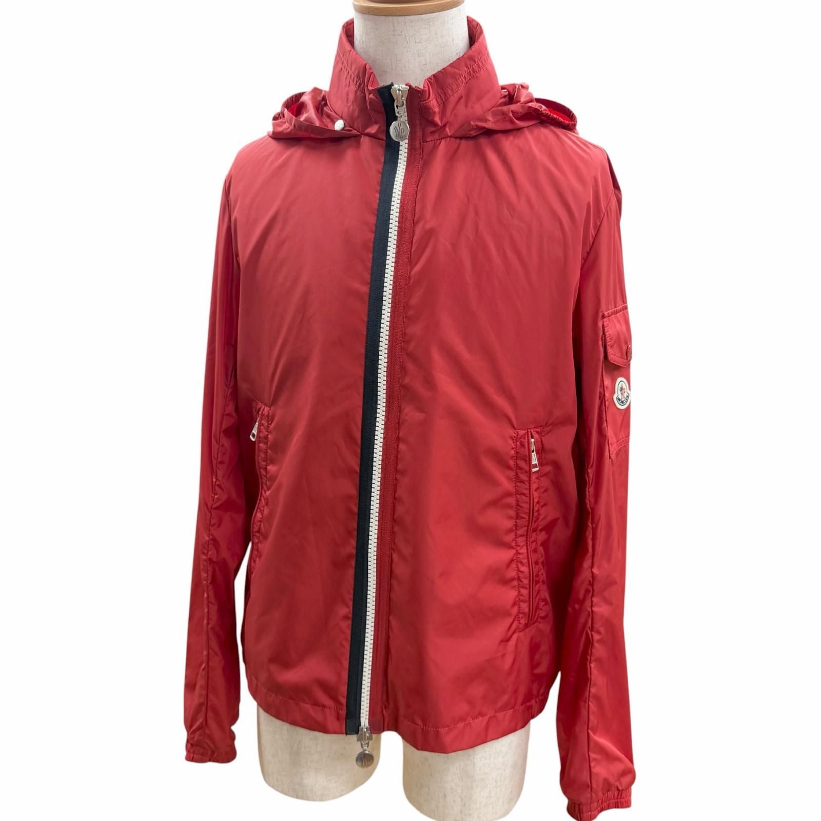 Moncler Keralle Giubbotto Logo Patch Hooded Jacket Windbreaker Red