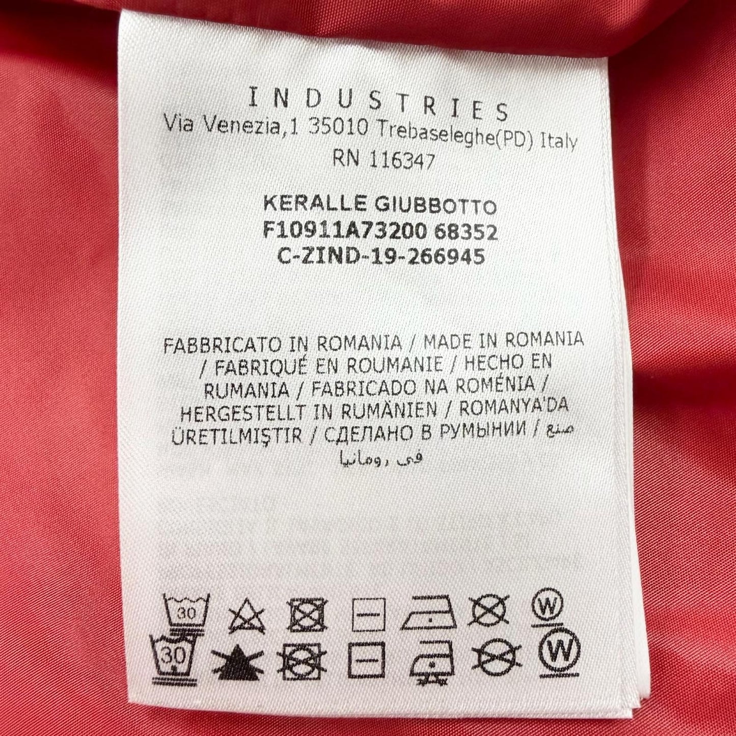 Moncler Keralle Giubbotto Logo Patch Hooded Jacket Windbreaker Red — view 9