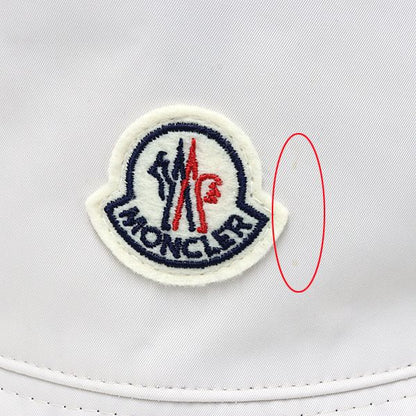 Moncler Bucket Hat Reversible Logo Patch Hat White Navy — view 6