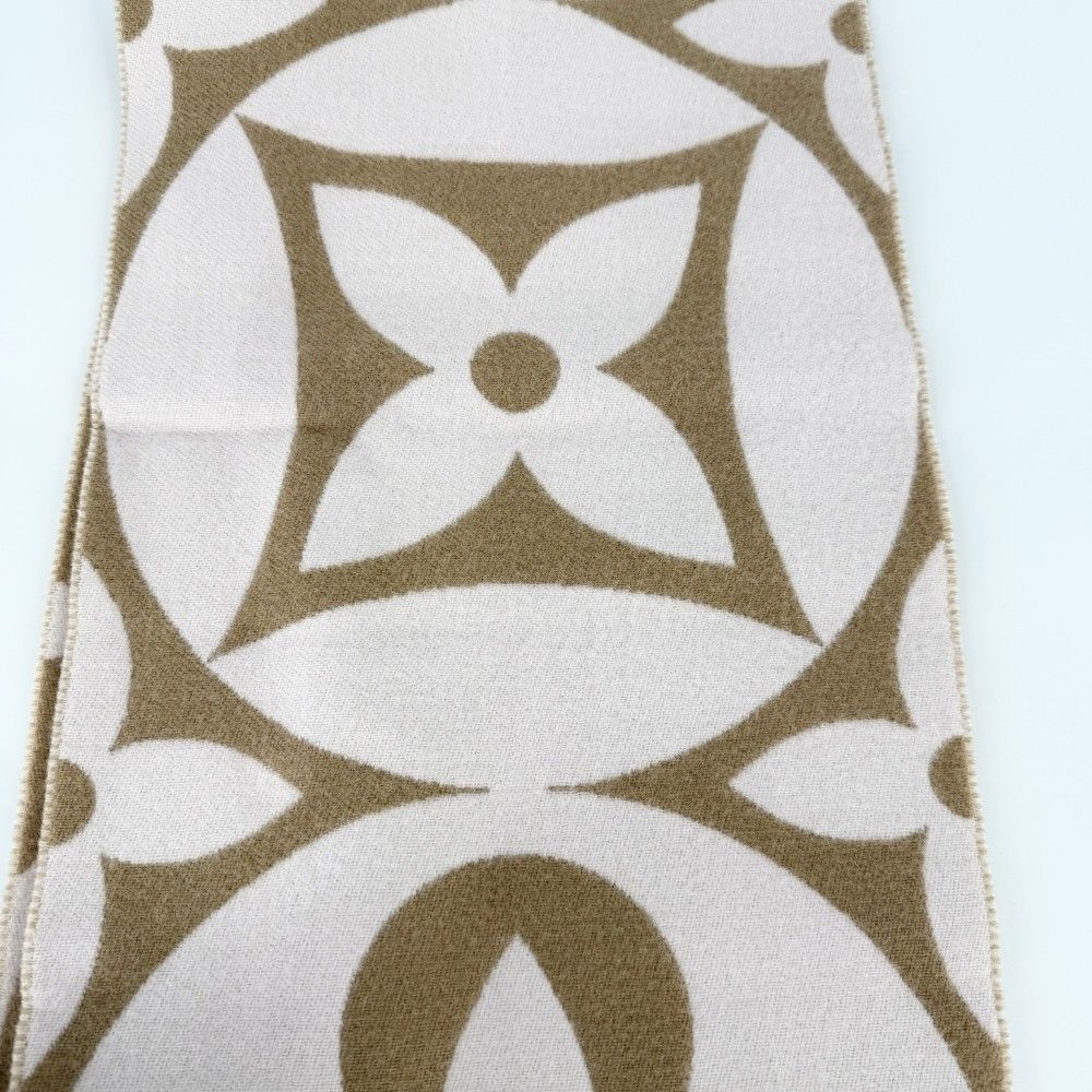 Louis Vuitton Scarf Flight Mode LV Medallion Wool Pink Beige Winter — view 5