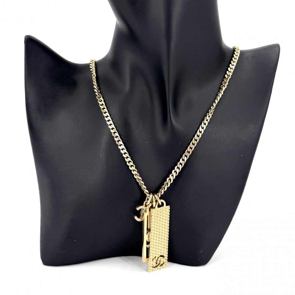 Chanel Necklace CC Logo Plate Adjustable Star Long Line Stone Gold — view 3