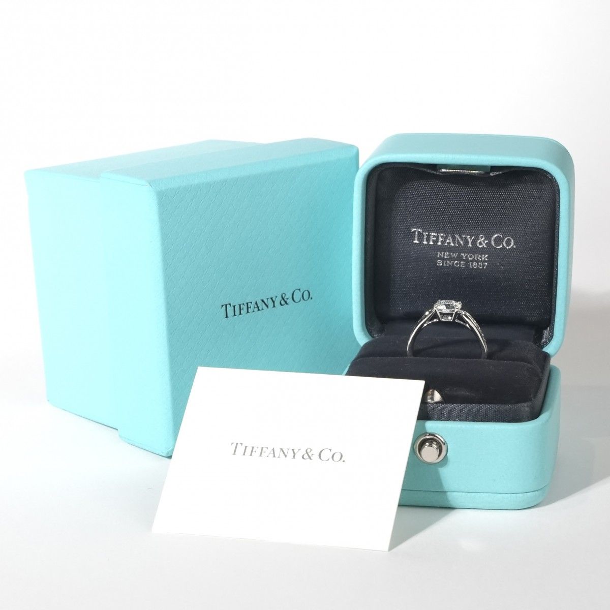 Tiffany & Co Round Brilliant Engagement Ring Diamond Platinum Band Harmony — view 5