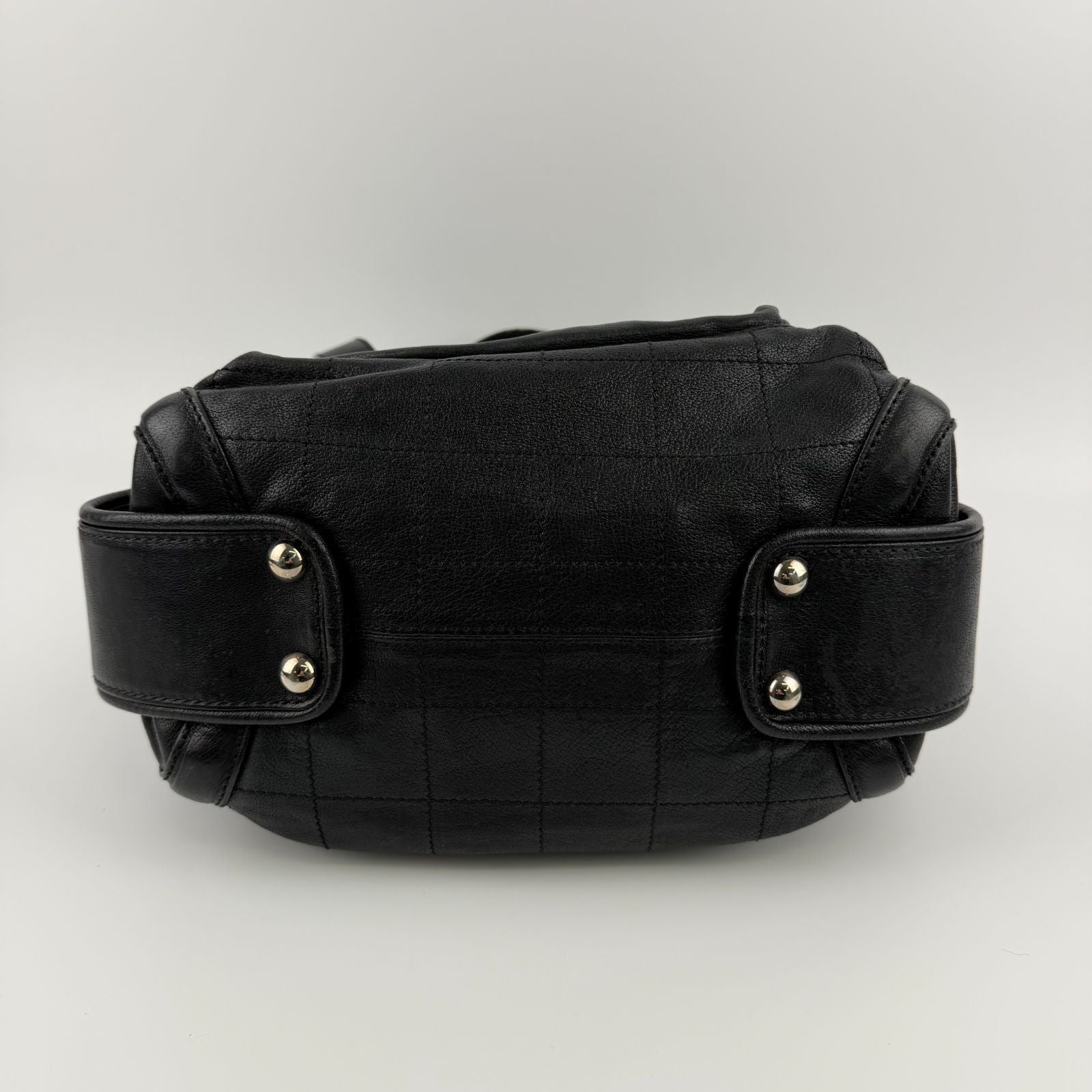 Chanel CC Logo Shoulder Bag Tote Black Leather 11 Vintage — view 6