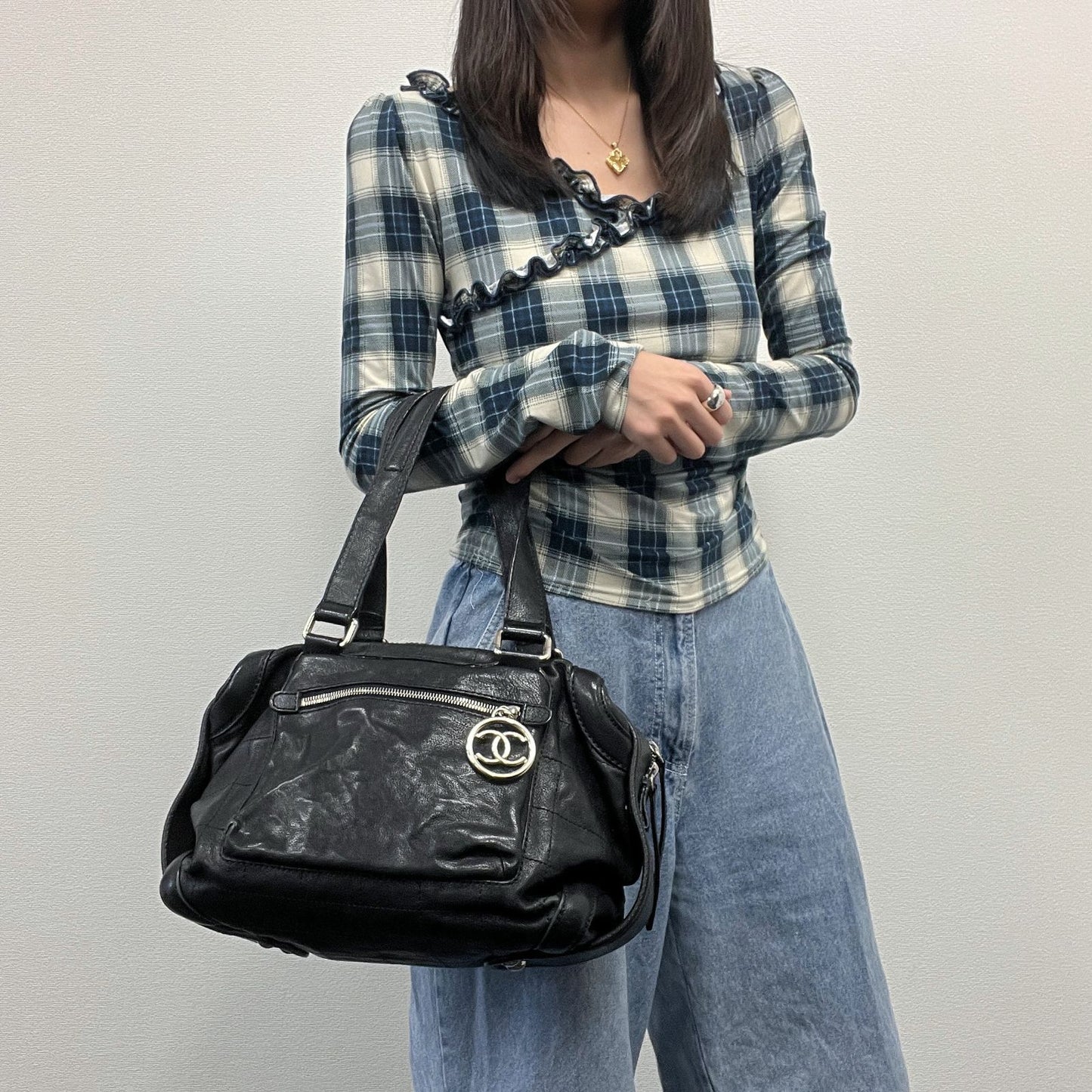 Chanel CC Logo Shoulder Bag Tote Black Leather 11 Vintage