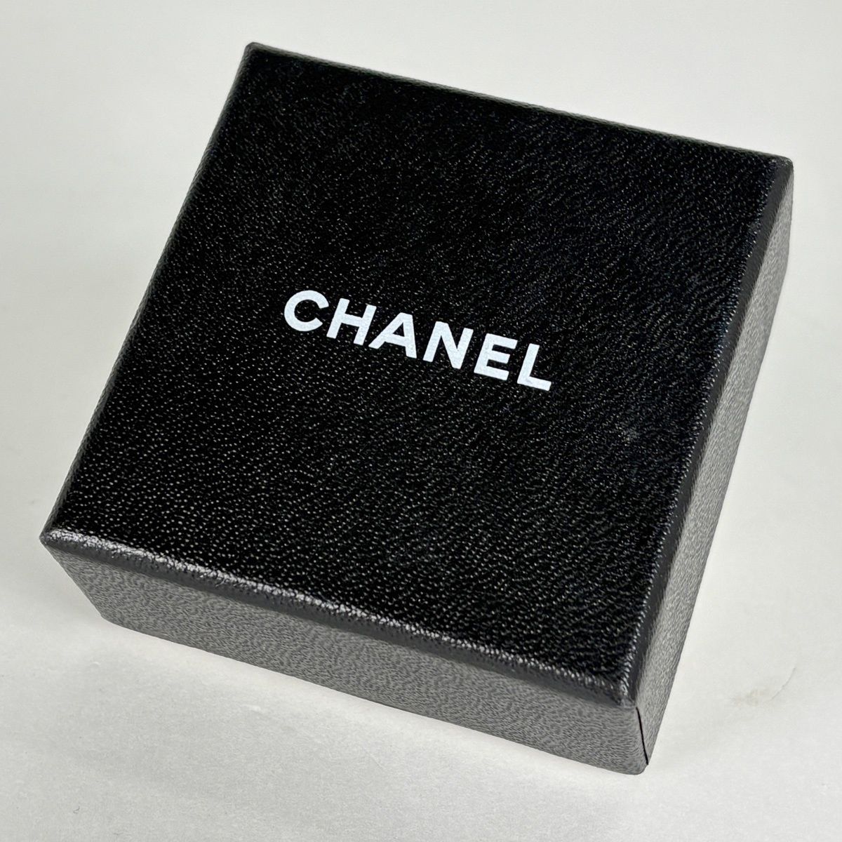 Chanel CC Logo Line Stone Necklace Snowflake Faux Pearl Gold Pink — view 7