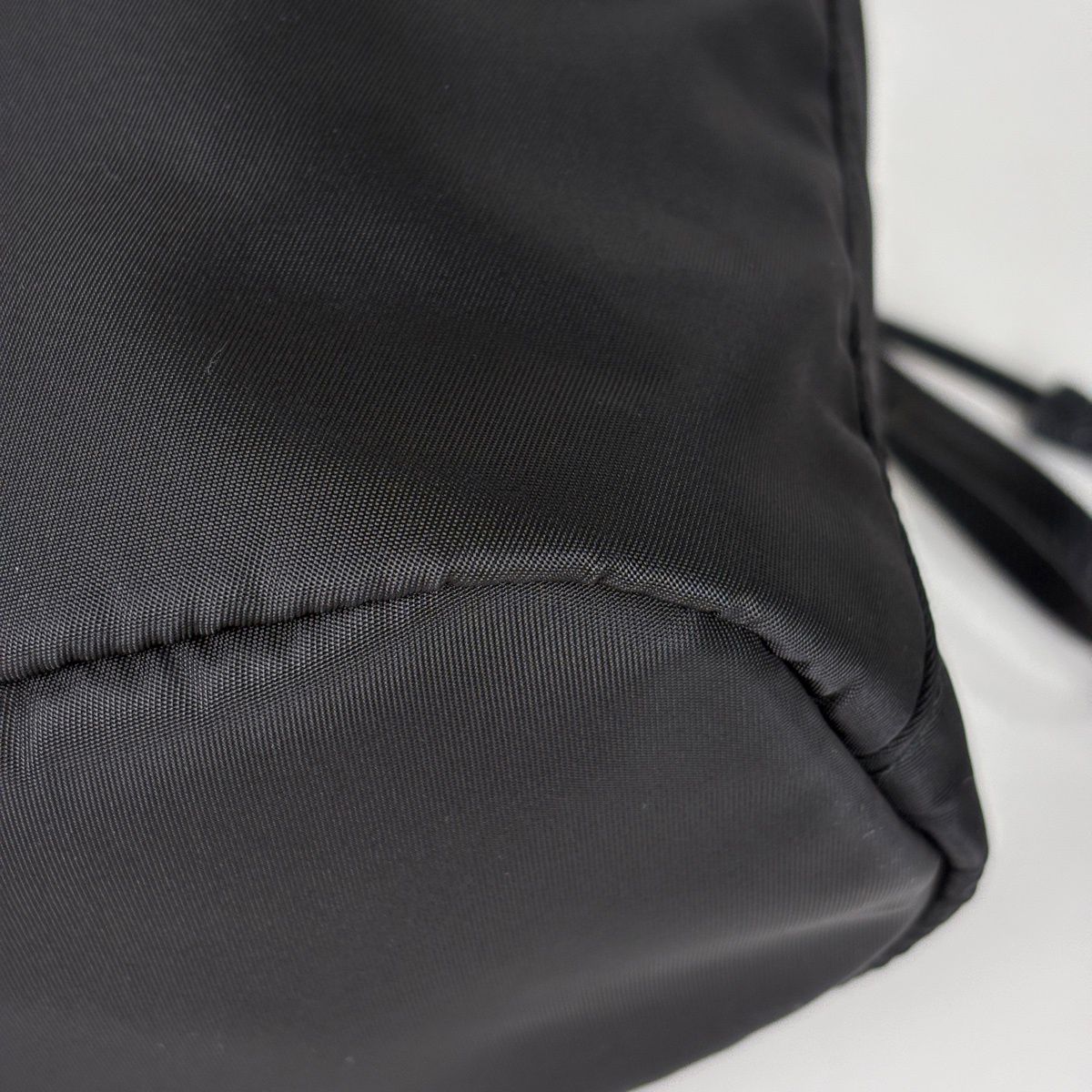 Prada Nylon Pouch Drawstring Nero — view 3