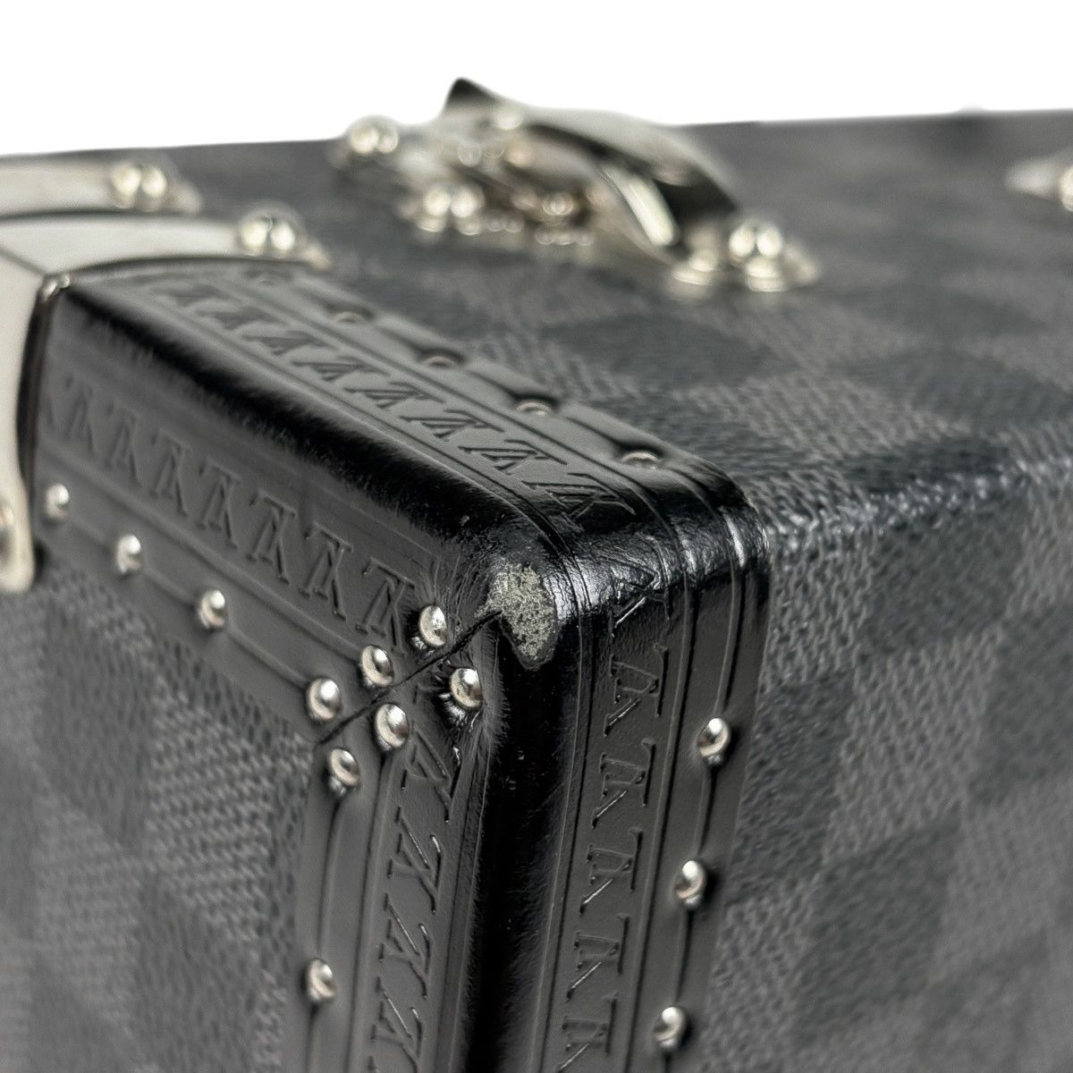Louis Vuitton President Trunk Damier Graphite Black — view 9