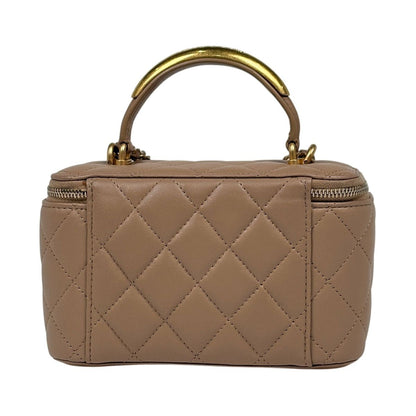 Chanel CC Logo Vanity Shoulder Bag Makeup Pouch Leather Beige — view 3