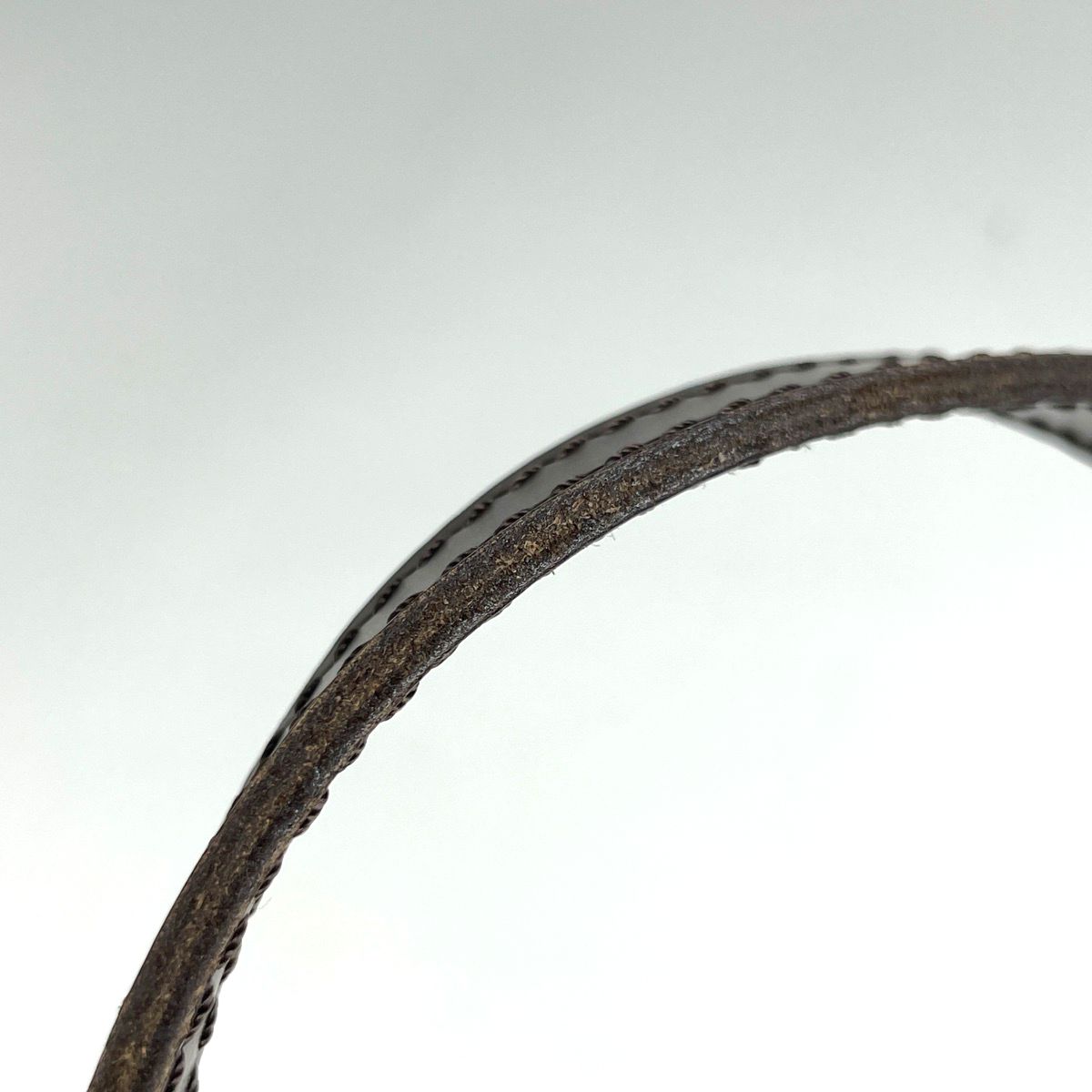 Louis Vuitton Papillon 26 Barrel Bag Tube — view 5