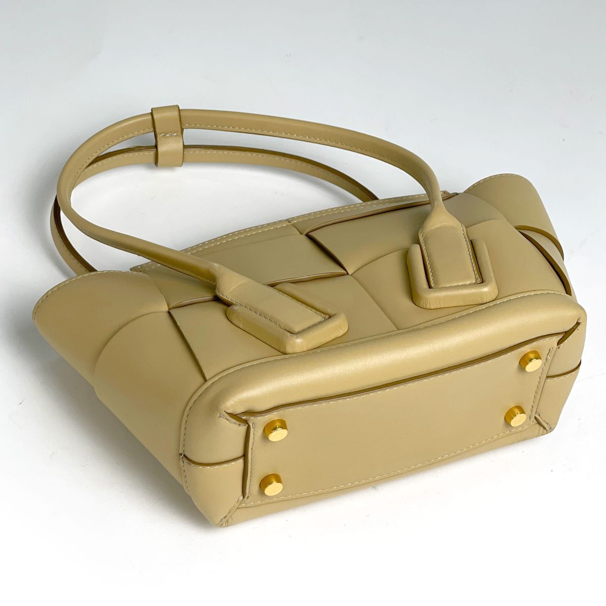 Bottega Veneta Mini the Arco 2-Way Handbag Leather Yellow — view 2