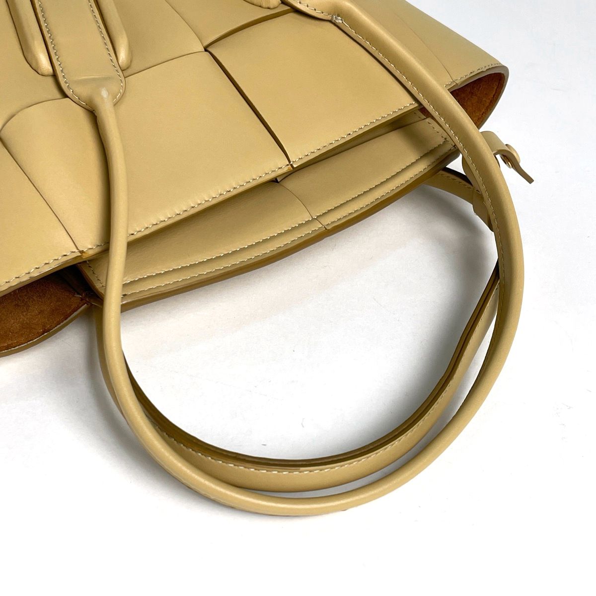 Bottega Veneta Mini the Arco 2-Way Handbag Leather Yellow — view 6