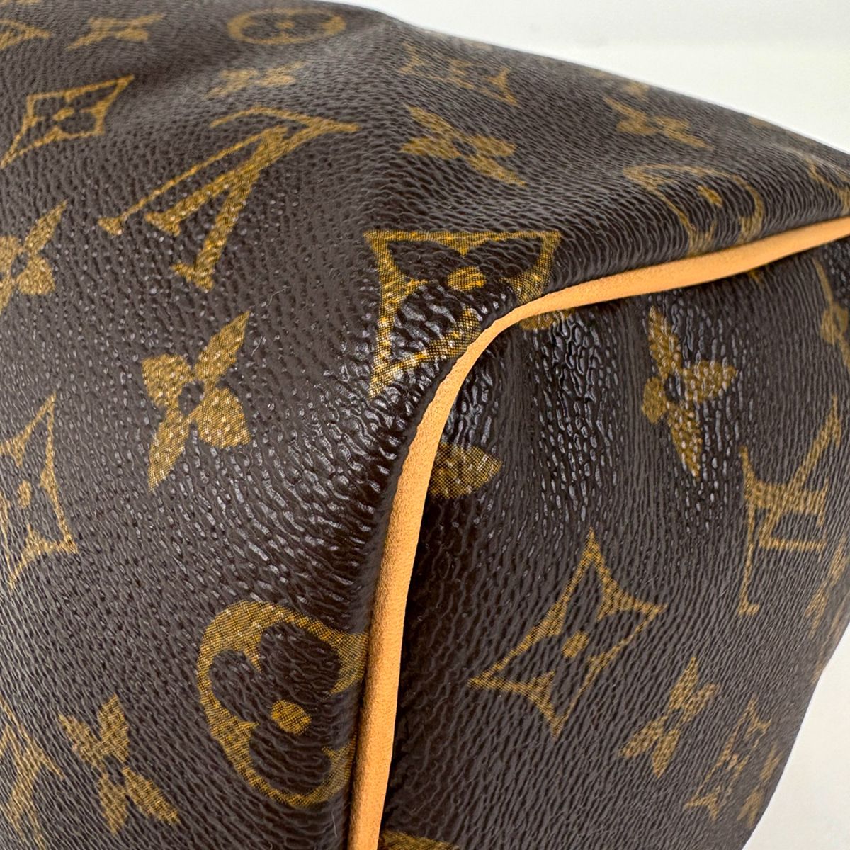 Louis Vuitton Speedy 25 Handbag Monogram Brown — view 3