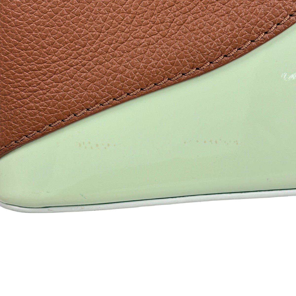 Louis Vuitton Capucines Mini 2-Way Handbag Taurillon White Pink Green — view 7