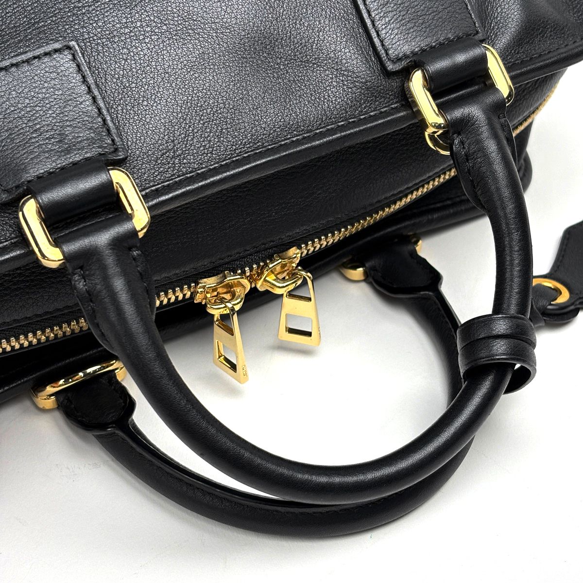 Loewe Amazona 28 2-Way Anagram Handbag Leather Black — view 7