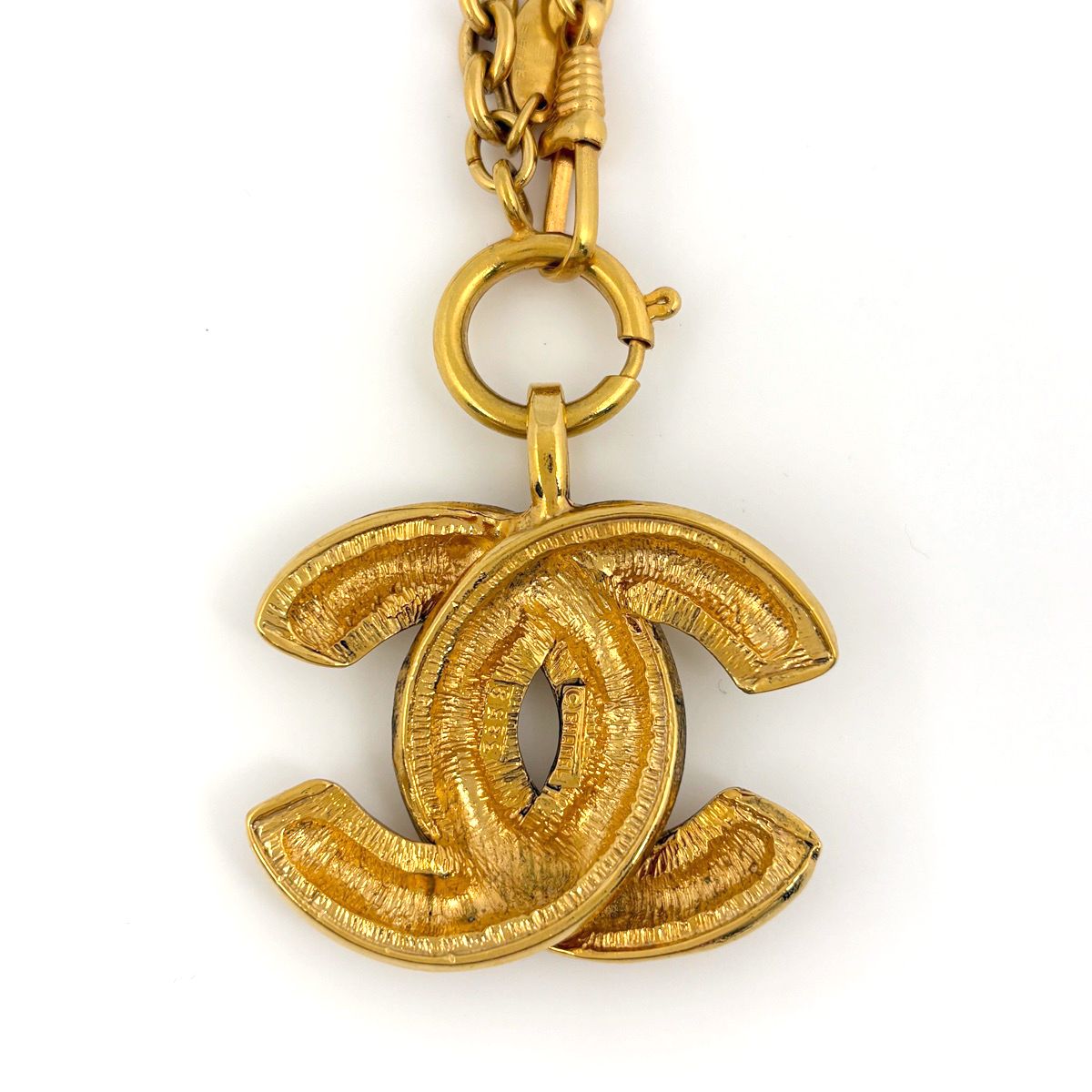 Chanel CC Logo Chain Necklace Gold Plated — view 2