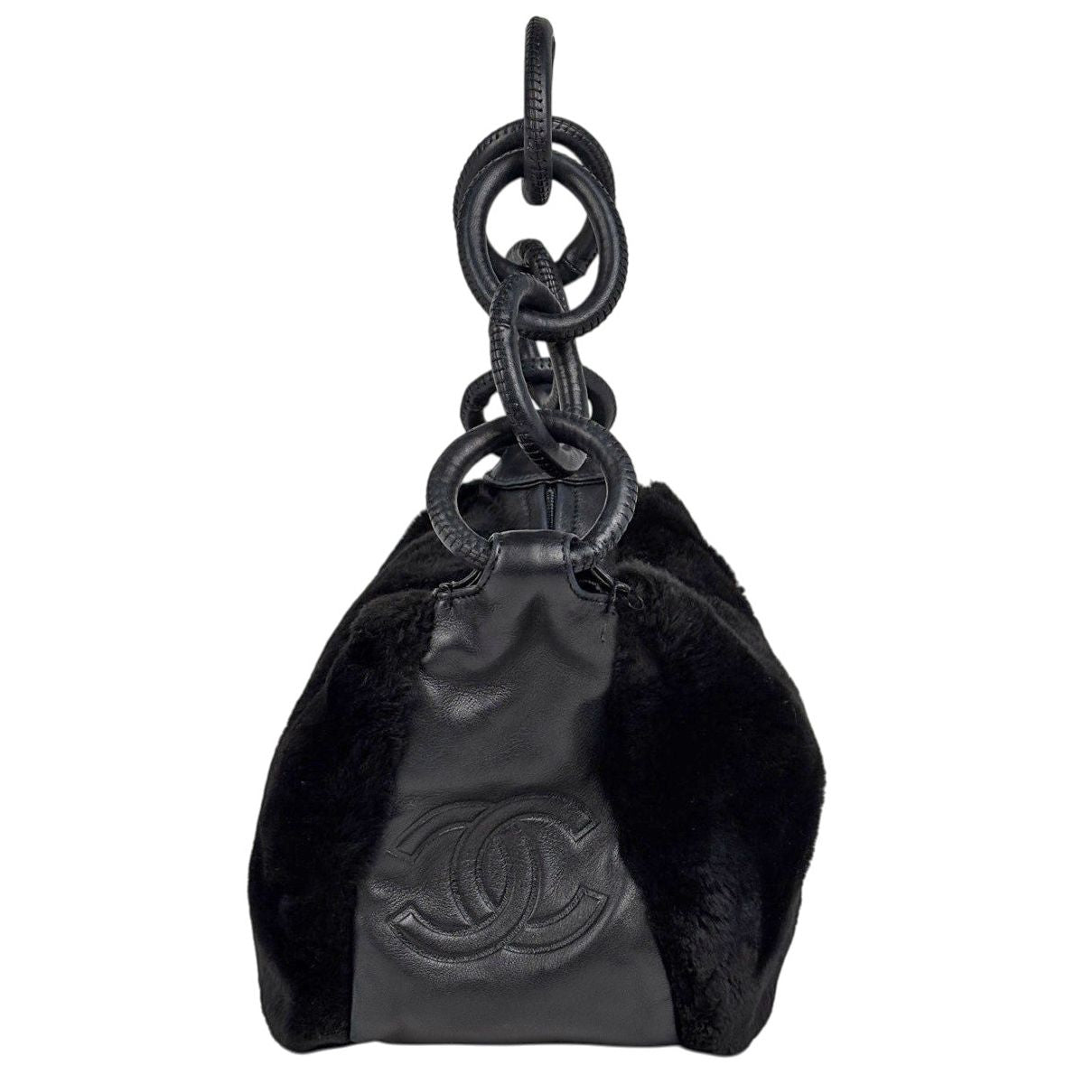Chanel CC Logo Shoulder Bag Black — view 4