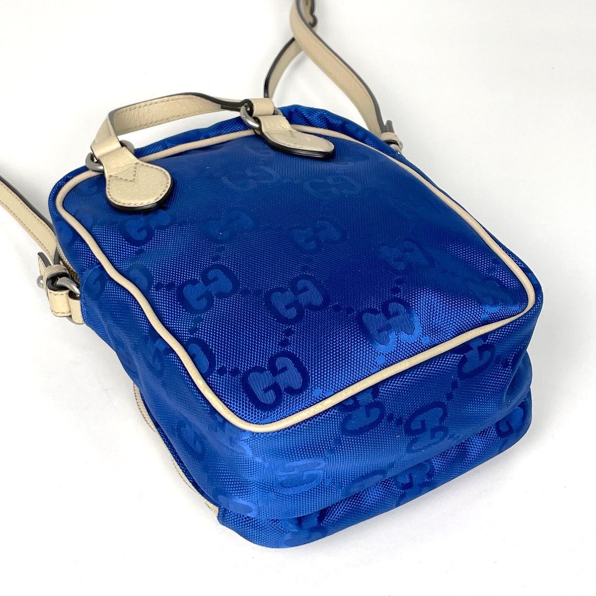 Gucci Off the Grid Shoulder Bag GG Pattern 2-Way Nylon Blue White — view 2