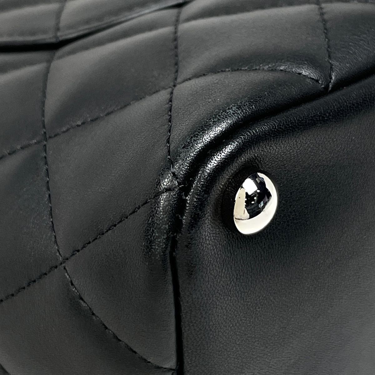 Chanel Cambon Line Tote CC Logo Handbag Leather Black — view 3
