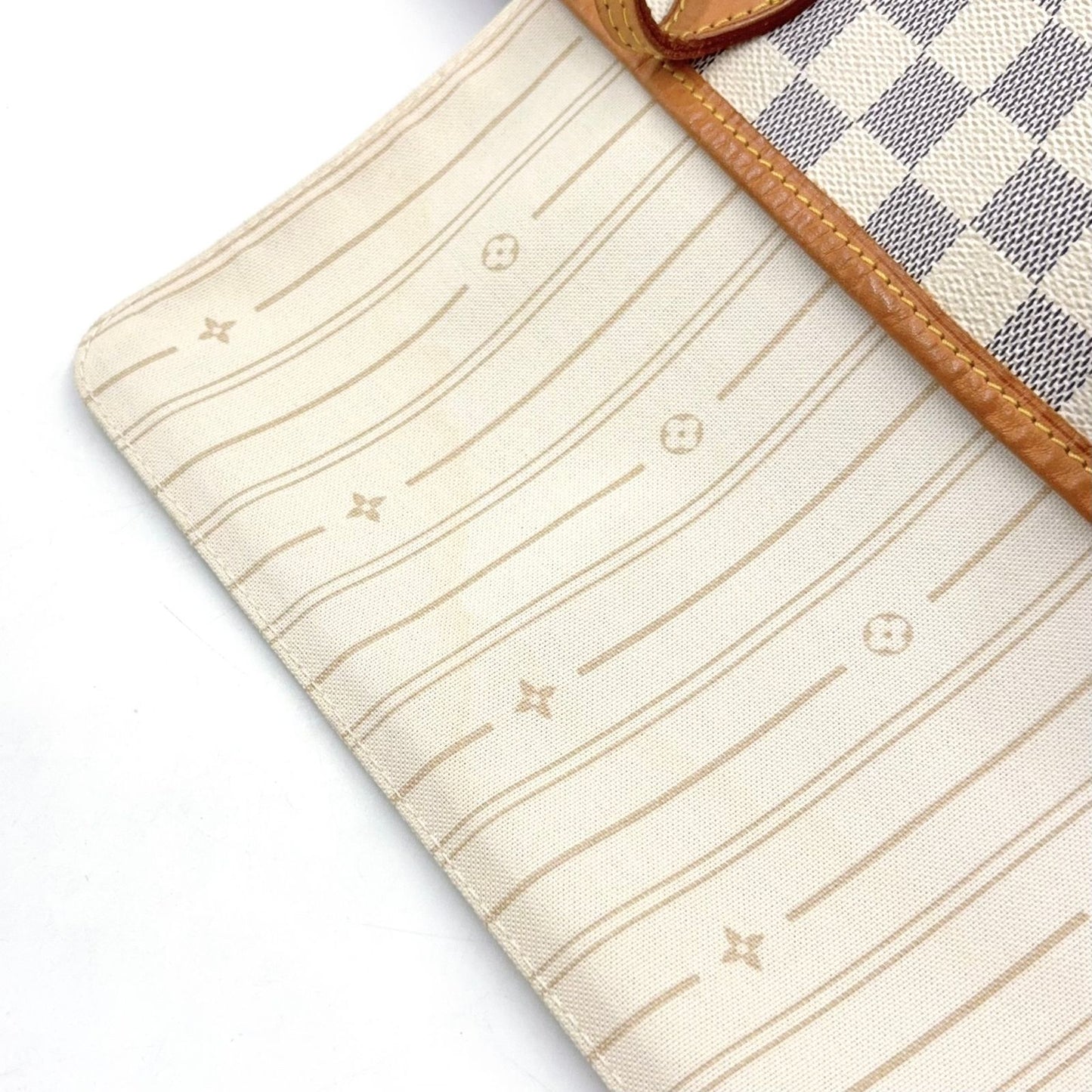 Louis Vuitton Neverfull MM Damier Azur Leather White Tote Gold — view 9