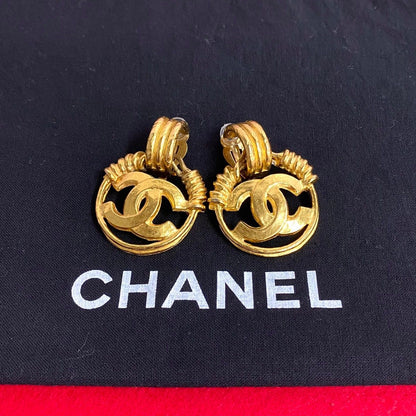 Chanel With Rice Vintage 94 CC Logo Earrings