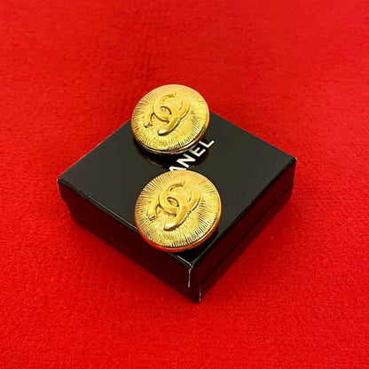 Chanel With Rice Vintage CC Logo Motif Earrings Gold