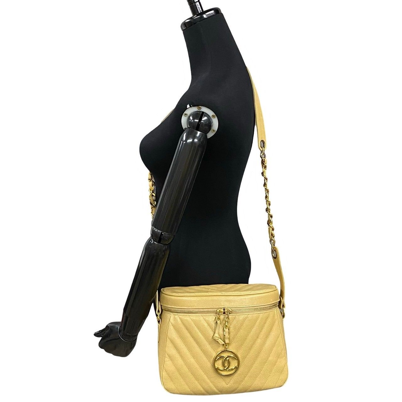 Chanel Card with Stitch CC Logo Caviar Leather Chain Shoulder Bag Beige — view 2