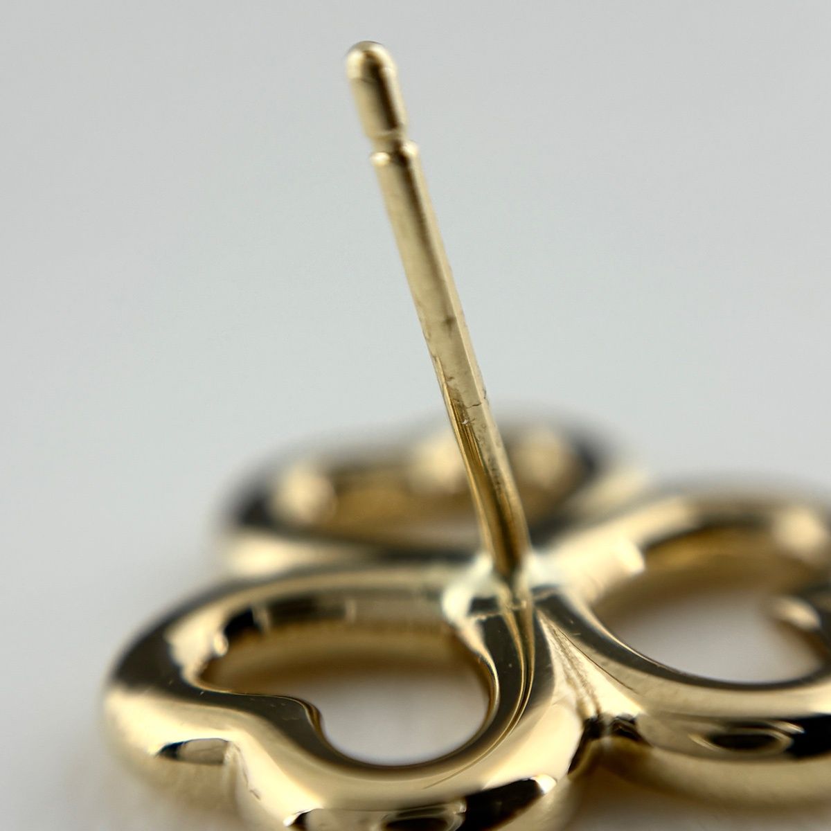 Tiffany & Co Heart Clover Motif Earrings YG Yellow Gold Trifoliate — view 4