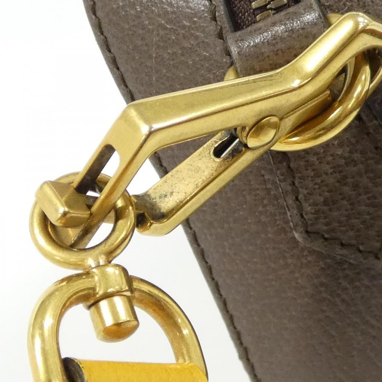 Gucci Neo Vintage Shoulder Bag — view 7