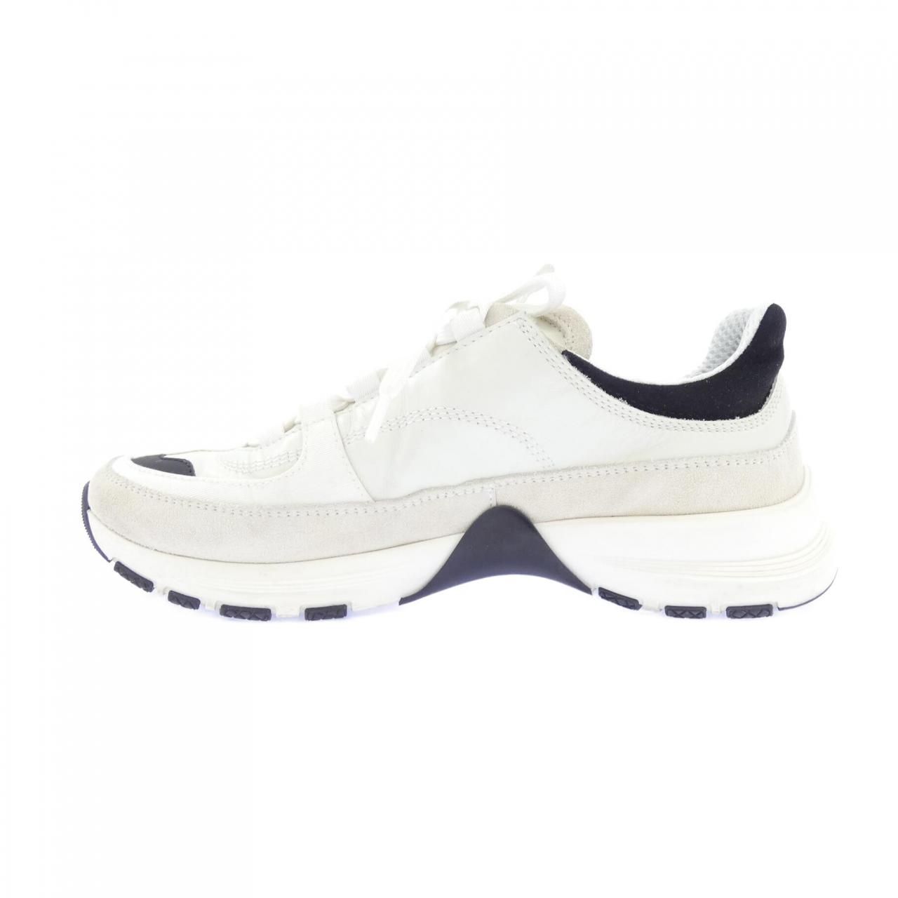 Chanel Sneakers White — view 2