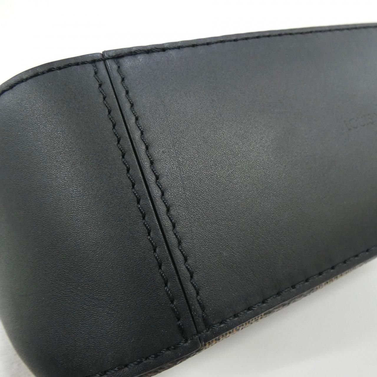 Louis Vuitton Damier Santa Monica Shoulder Bag — view 3