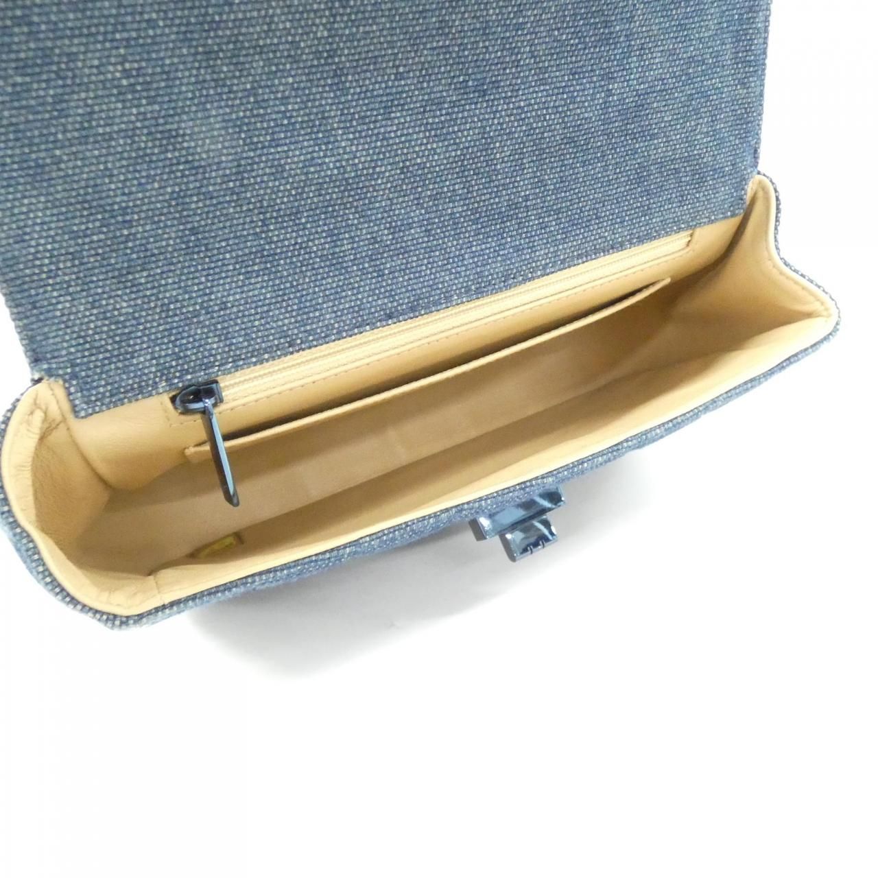 Chanel Vintage Bag Handbag Blue — view 6