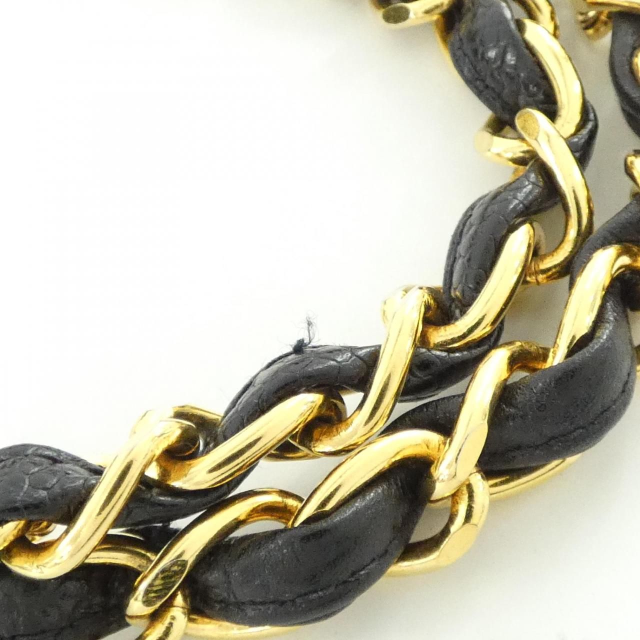 Chanel Vintage Shoulder Bag — view 5