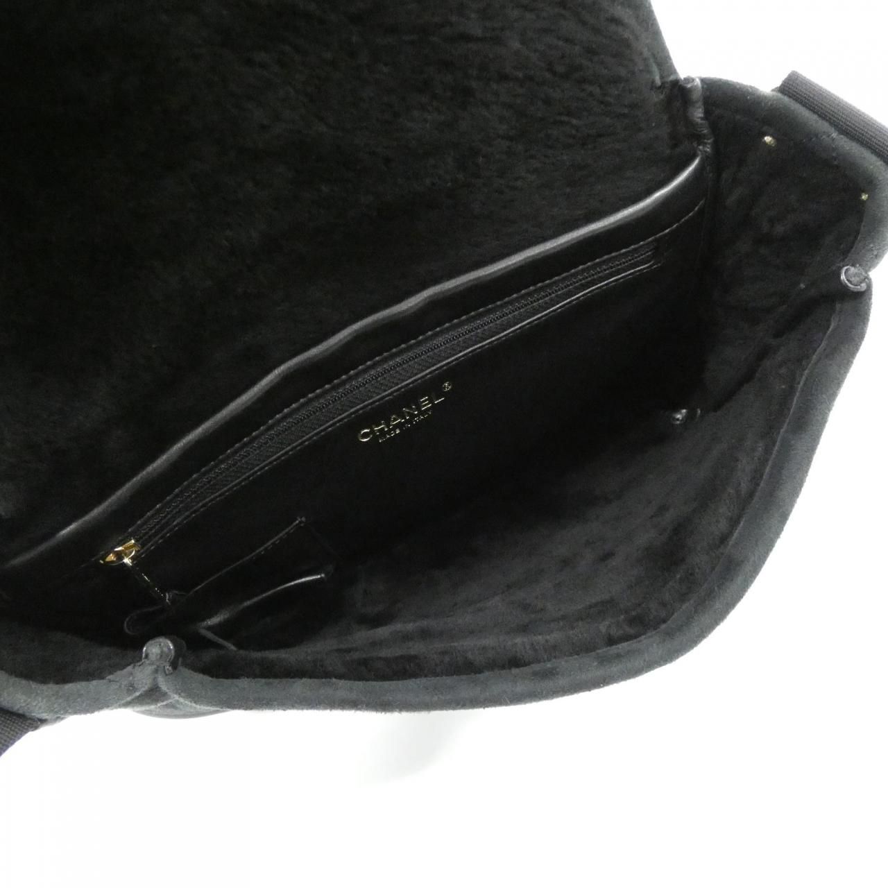 Chanel Vintage Shoulder Bag — view 9